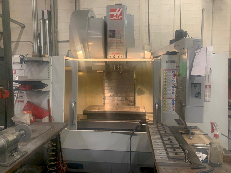 Haas VF-4B APC VMC, 2008 – Pallet Changer, TSC, Chip Auger