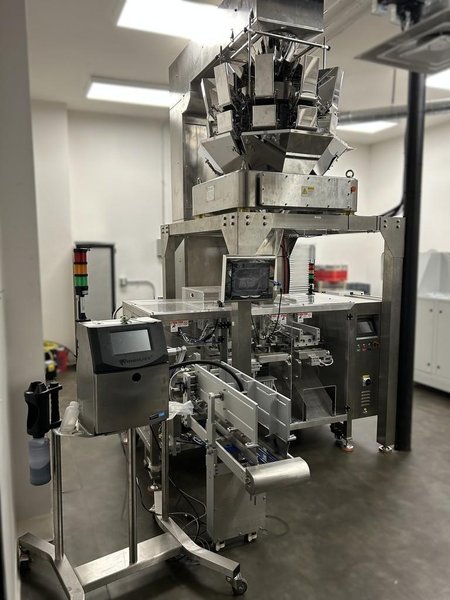 Plan It Packaging Systems Neptune EcoBagger 2600 Pre-Made Pouch