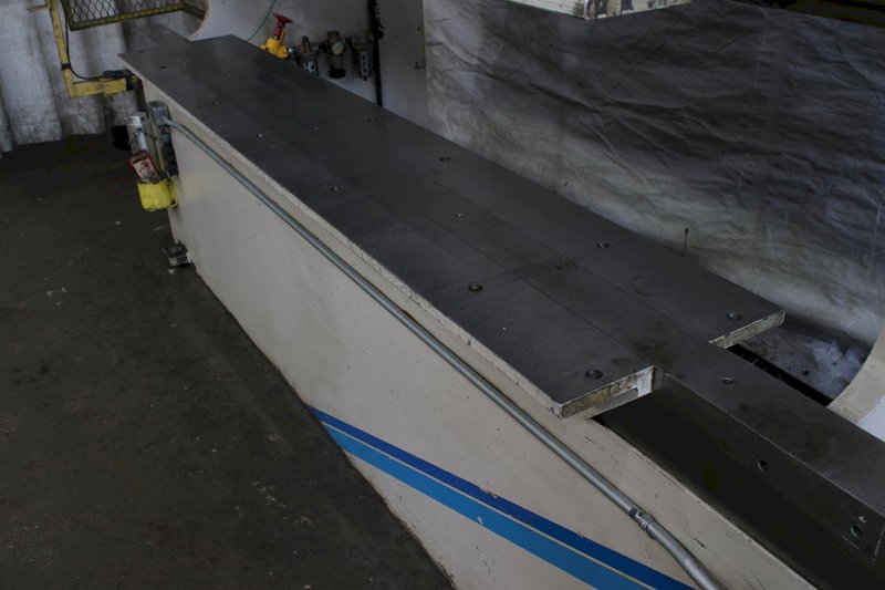 100 TON X 10' WYSONG HYDRAULIC PRESS BRAKE: STOCK #76648