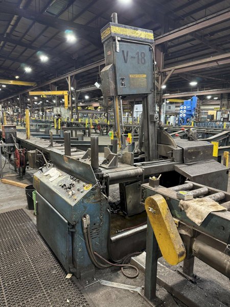 18&quot; X 20&quot; HYDMECH V-18 VERTICAL BANDSAW. STOCK # 0664225