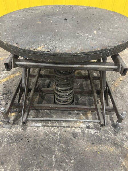 43" X 43" X 34" MECHANICAL SPRING LIFT TABLE: STOCK #20137