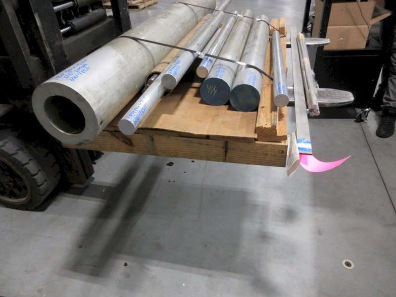 Pallet "O" Round Material - Stainless Steel &amp; Aluminum- Auction Item