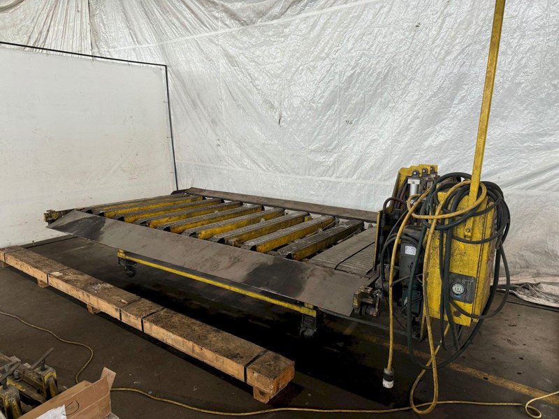 120" CINCINNATI SHEET STACKER CONVEYOR. STOCK # 0895524