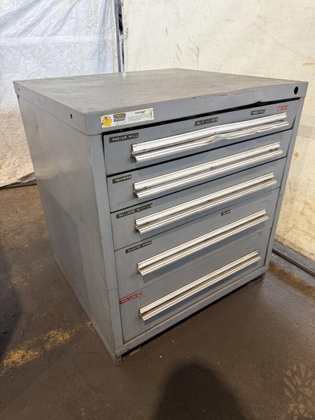 5 DRAWER STANLEY VIDMAR CABINET. STOCK # 0542626