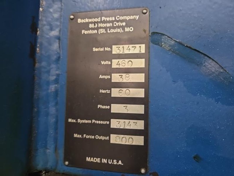 800 TON BECKWOOD MODEL #800-30-38 4 POST HYDRAULILC PRESS 12” STROKE : YOBRO #26049
