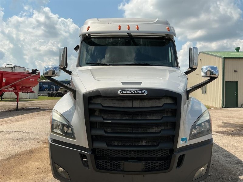 2019 Freightliner Cascadia 126 3AKJHHDV8KSKP5048
