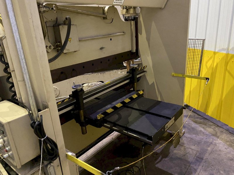 90 TON X 8' CINCINNATI MODEL #90CBx6 HYDRAULIC CNC PRESS BRAKE: STOCK #17093