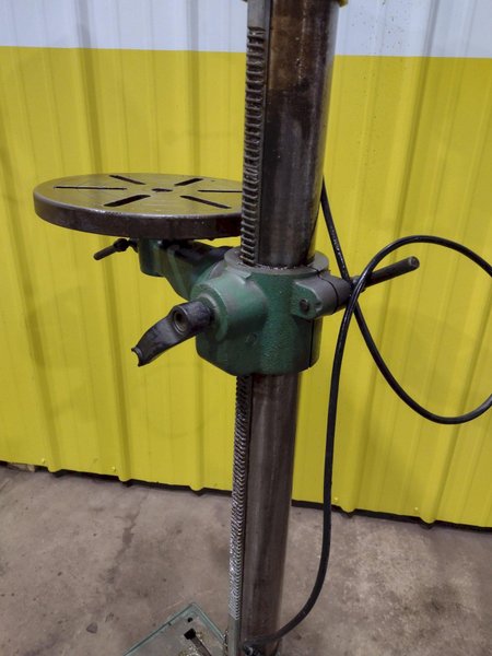 17" CENTRAL MACHINERY MODEL #T-6725 SINGLE SPINDLE DRILL PRESS: STOCK #20284
