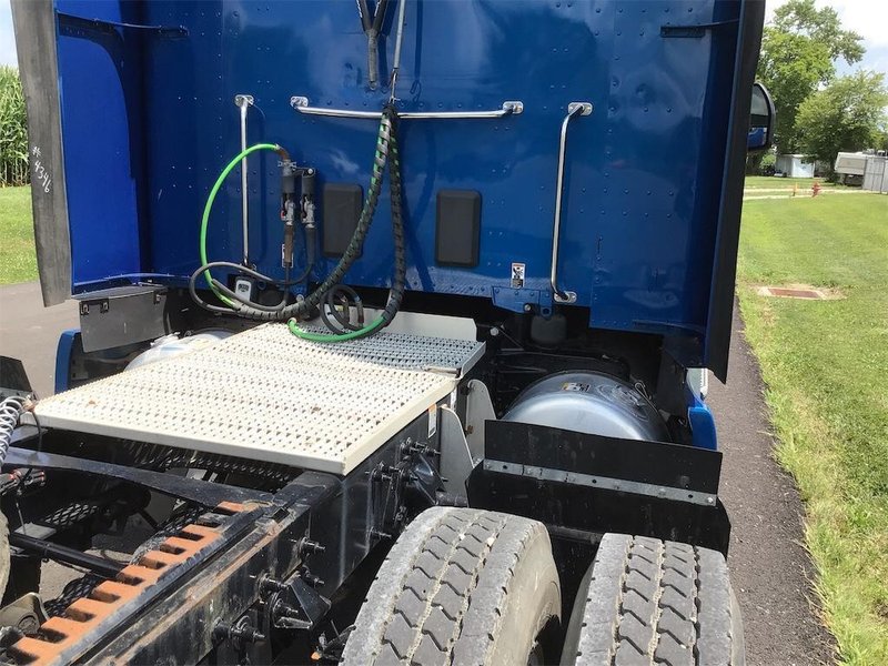 2023 Peterbilt 579 1XPBDP9X9PD854346