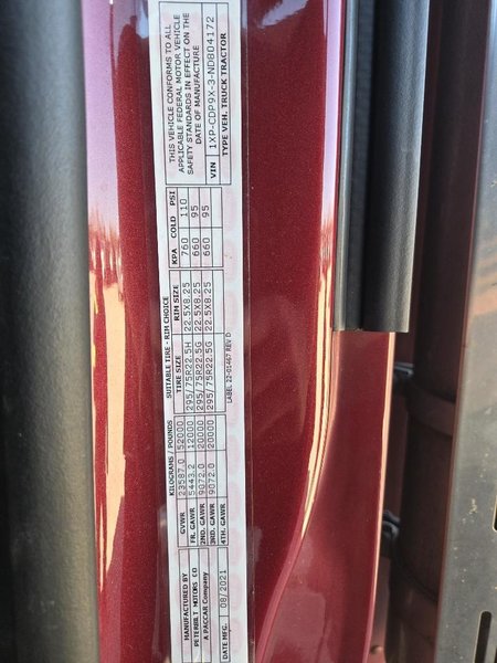 PETERBILT 567 - Trucks