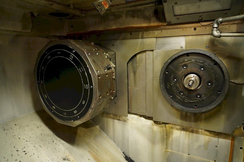 Okuma 2SP-250H Twin Spindle Twin Turret CNC Lathe, 2017 – Robot Loader, Chip Conveyor, Transformer, Inspection Reports from Gosiger