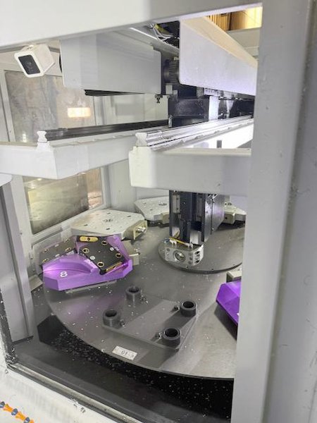 Doosan DVF 5000 5-Axis VMC, 2022 – 18K Spindle, 120 ATC, Through Spindle Coolant/Air, 8 Pallet Changer, Probing, Mist Collector, Conveyor