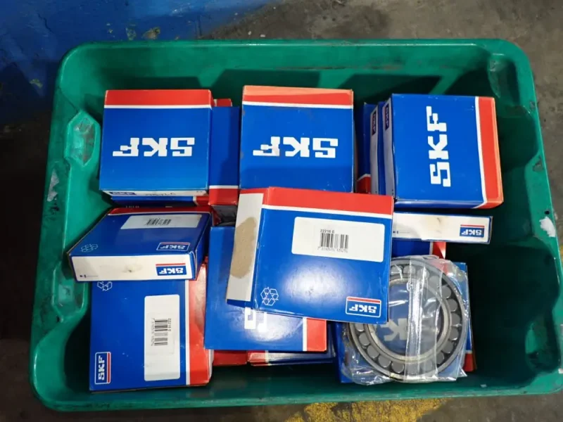 SKF BEARINGS  -  22216E