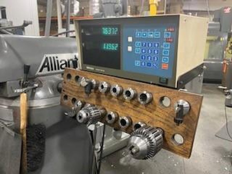 Alliant RT 2V Vertical Knee Mill, 1993 – Digital Readout, Available Immediately