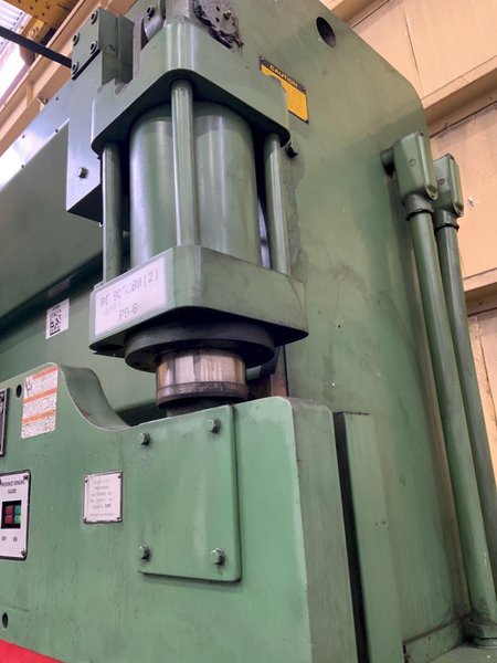 90 TON X 8' CINCINNATI CNC HYDRAULIC PRESS BRAKE: STOCK #80720