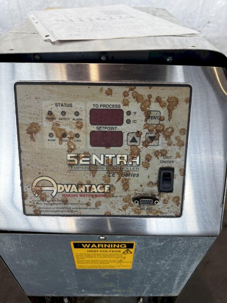 ADVANTAGE ENGINEERING WATER-CIRCULATING TEMPERATURE CONTROL UNIT. STOCK # 1116224