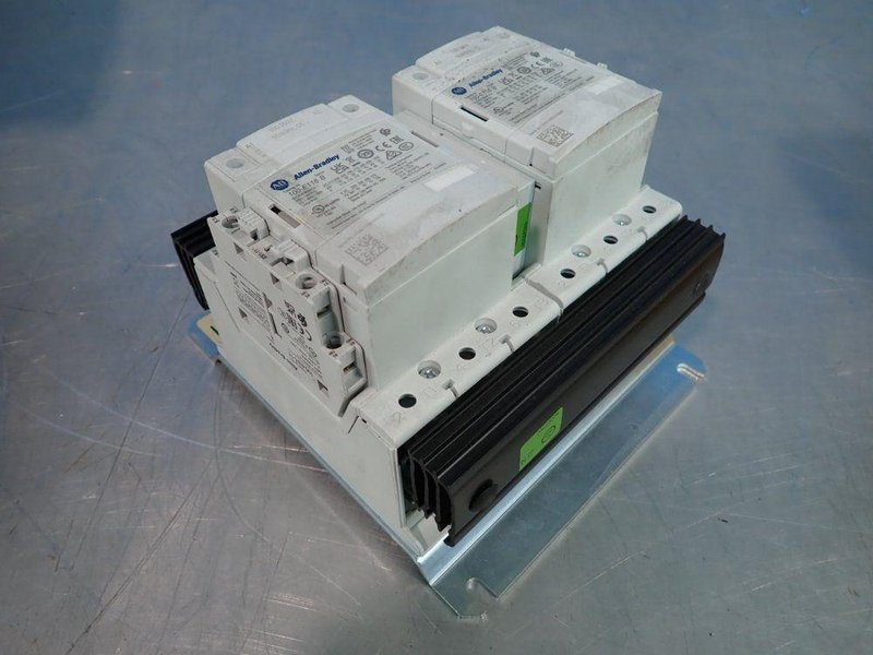 ALLEN BRADLEY 75KW REVERSING CONTACTOR   -  104-E116KD22