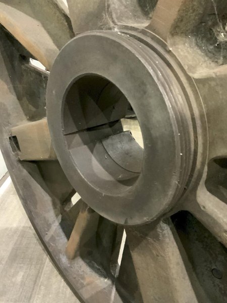 37" 4 JAW FACE PLATE CHUCK WITH HORTON JAWS: STOCK #79655