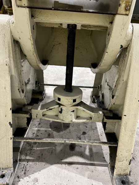 32 TON MINSTER MODEL #4 OBI PRESS, 3" STROKE: STOCK #20189
