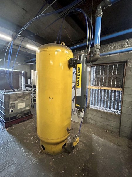 (2) 330 gallon air reciever tanks, mfg 2018