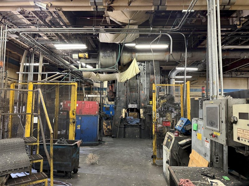 1600 TON AJAX FORGING PRESS CELL WITH INDUCTION UNIT AND ROBOT, 12" STROKE: YOBRO #24242