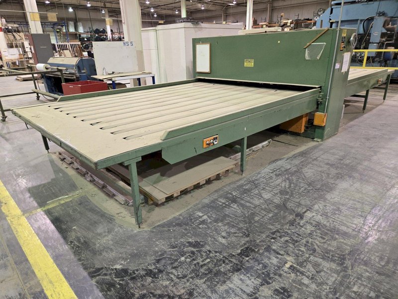 EQUIPMENT INC DC 100 CORRUGATED CONVERTING INDUSTRIAL PAPER CUTTER. STOCK # 0772226