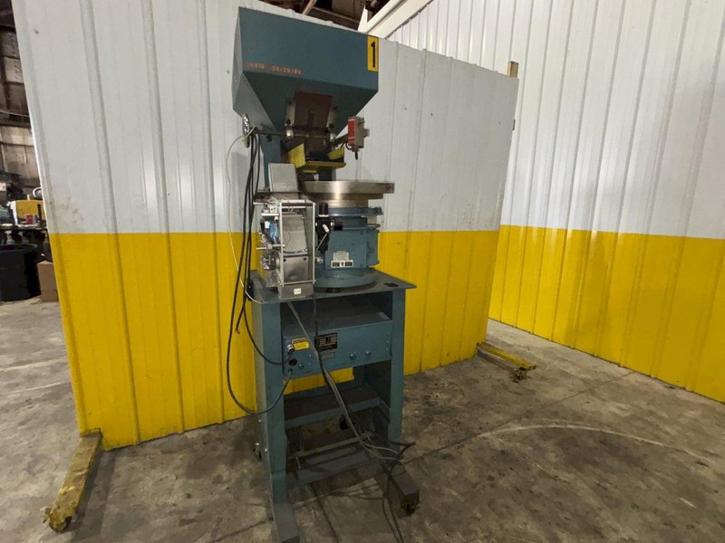 3 CU FT SIGMA SYNTRON FMC MODEL #VPF305 HOPPER &amp; BOWL FEEDER: STOCK #23083