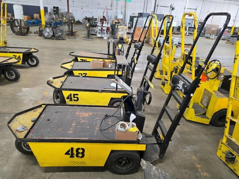 24 VOLT EZ-GO MODEL XI-640 TEXTRON CHASER/TUGGER CART #48: YOBRO #24642