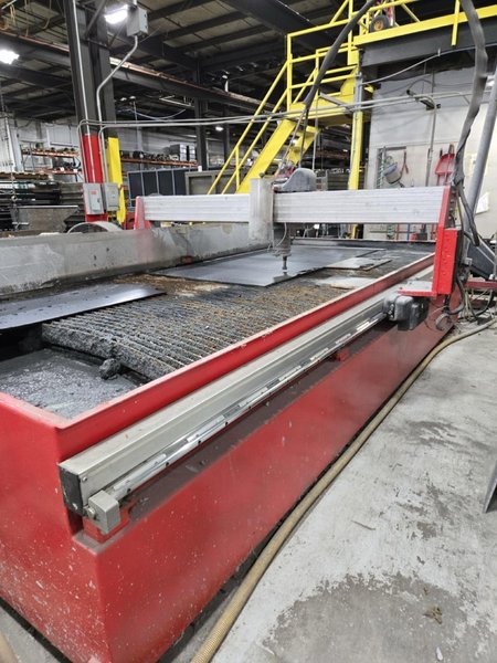 6.5′ x 13′ Omax Maxiem 2040 Waterjet, 2011 – 50,000 PSI