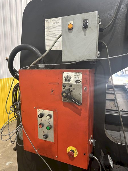 100 TON x 10' AMADA MODEL #RG-100 HYDRAULIC PRESS BRAKE NC9-EXII CONTROL, 1994: STOCK #19752