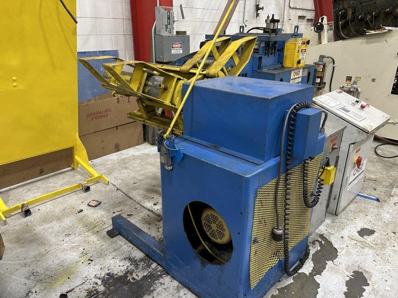 Dallas Motorized Coil Reel Un-coiler 4,000 Lbs. Model #: DPR40-24 For Sale