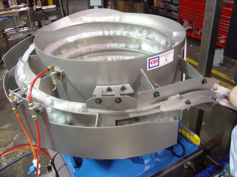 A Packaging Systems Fully Automatic Filling and Labeling Line for Shampoo Bottles, 2009