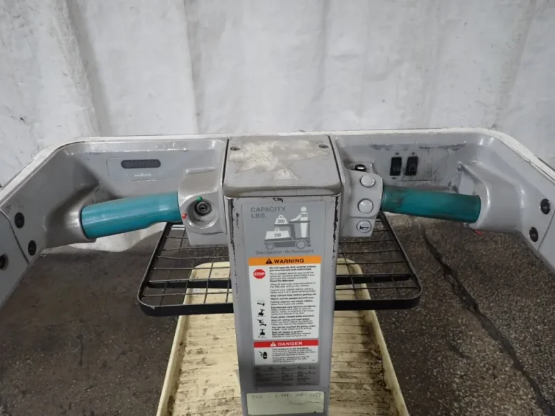 CROWN 300/200LBS WORK ASSIST VEHICLE  -  WAV50-84
