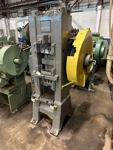 250 TON MINSTER MODEL #90 KNUCKLE JOINT PRESS: STOCK 10128