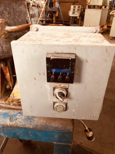 SIMPSON 1/2 HP 1 Gallon Simpson MixMuller, C/S