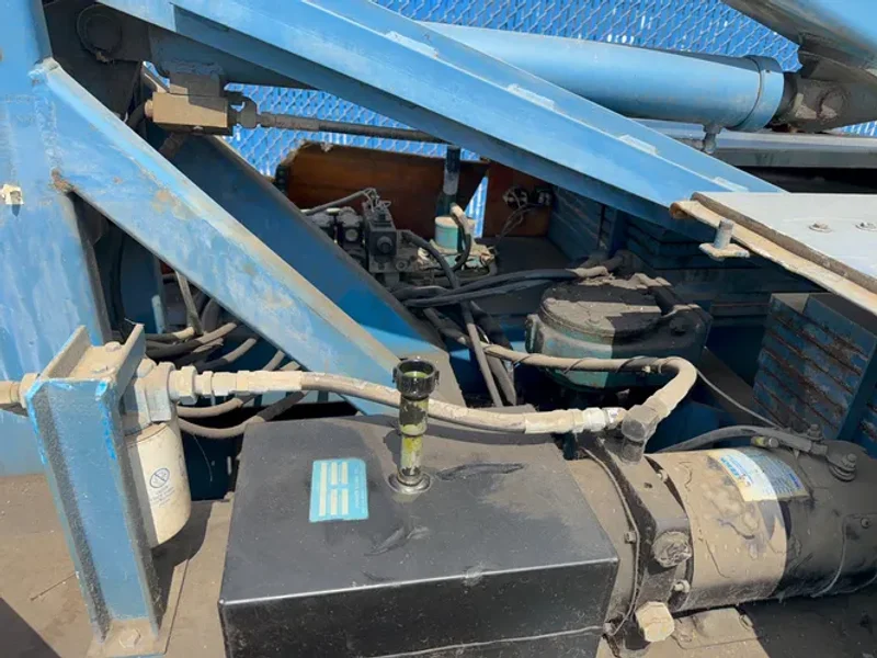 GENIE 500 LBS BOOM LIFT  -  BOOM Z-30/20HD