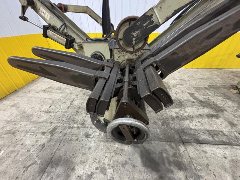 4,000 LBS X 18″ CWP MODEL #3RD18 PULL OFF DOUBLE END UNCOILER COIL REEL USED