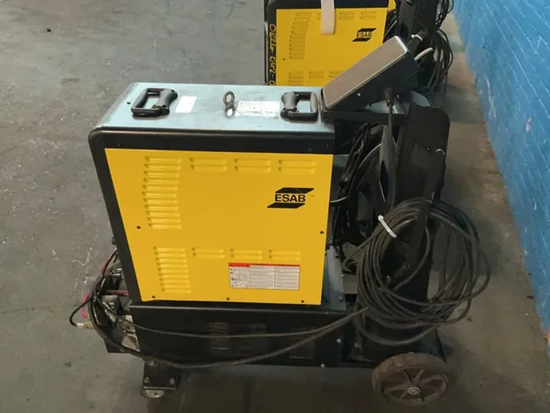 Esab 350 Amp Welder - Heliarc 353i Ac-dc