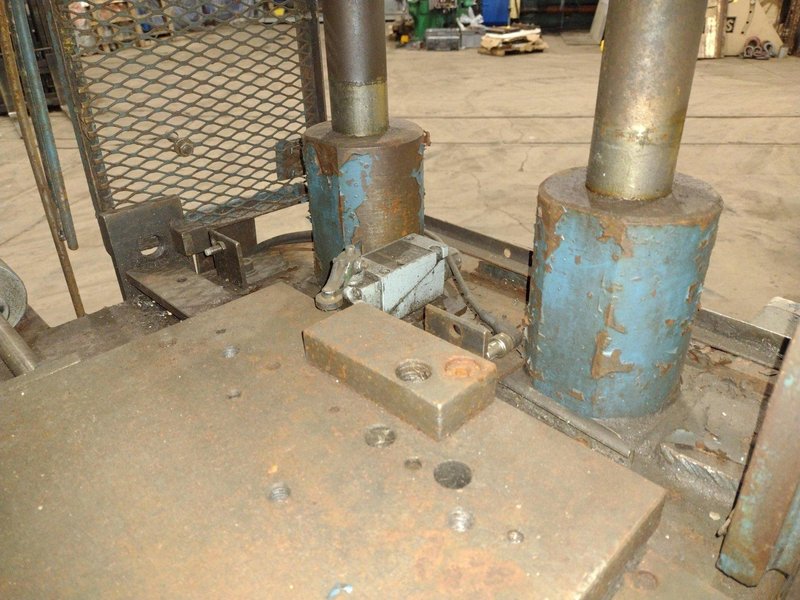 25 TON TISHKEN 4-POST CUTOFF PRESS, 2.5&quot; STROKE: STOCK #19251