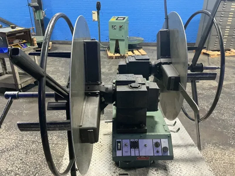 RAPID-AIR DOUBLE-ENDED UNCOILERS   -  RS06A