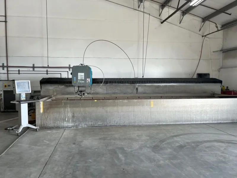 2013 FLOW MACH 3 7320B | Waterjet Cutters