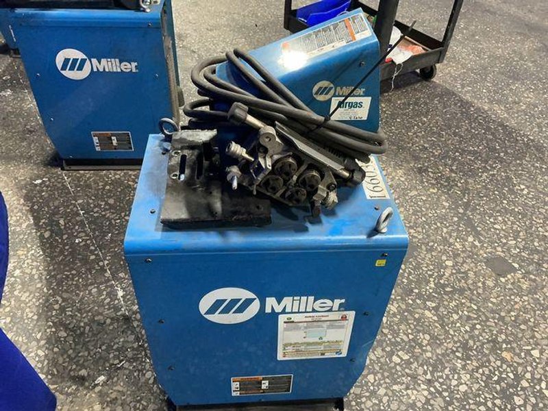 Miller  600 A Welder  - Axcess 450