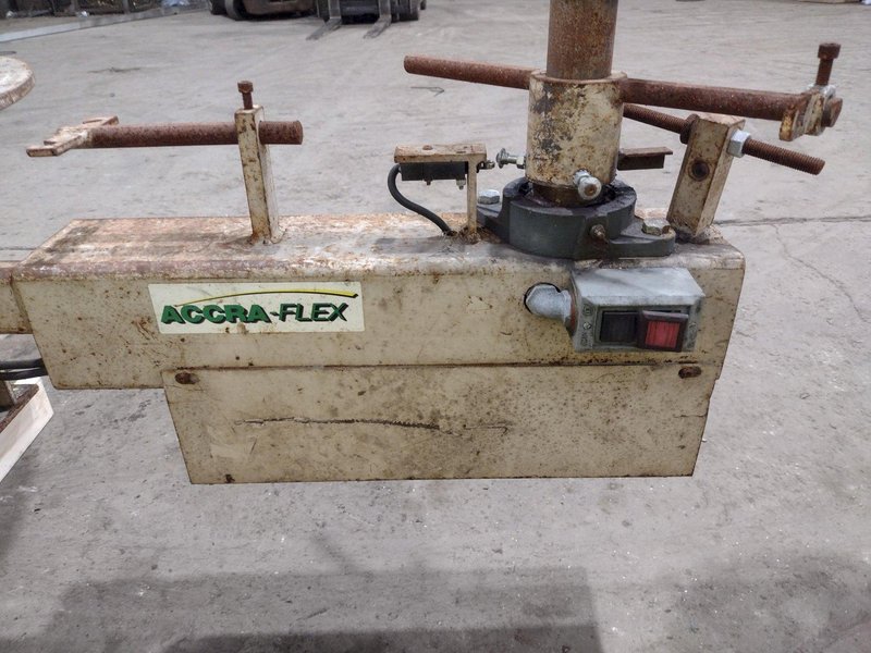 5,500 LBS X 48" AWC (ACCRA-WIRE CONTROLS) MODEL #F-200AF HORIZONTAL PALLET TYPE POWERED DE-COILER: STOCK #19258