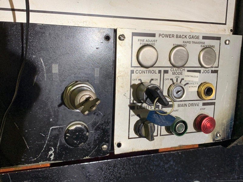 2002 Cincinnati 1808G Mechanical Shear (#5085)