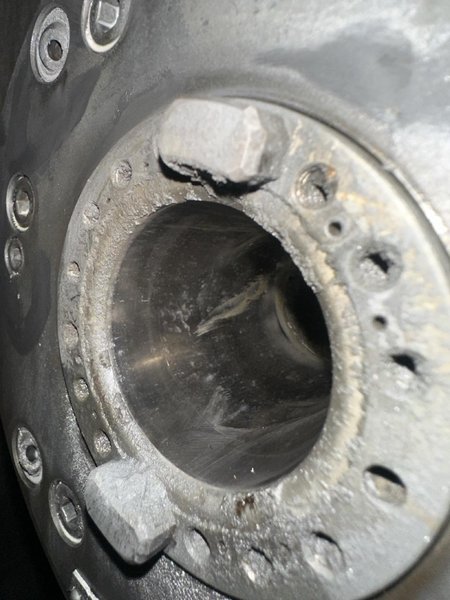 Mazak HCN-4000 400mm HMC, 2012 – 80 Tools, Full 4th Axis, CAT40, Probing, Chip Conveyor