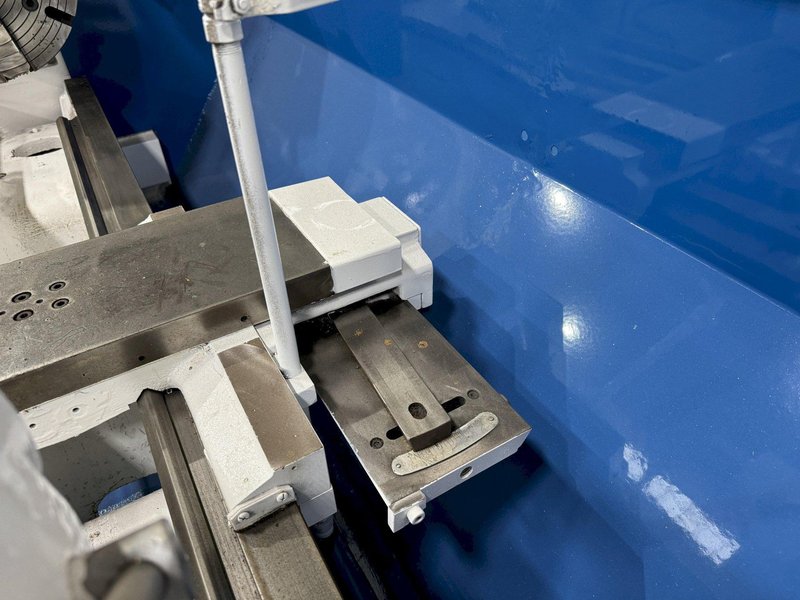 20" X 57" MILLTRONICS MODEL HML2060 ENGINE LATHE : STOCK #77919