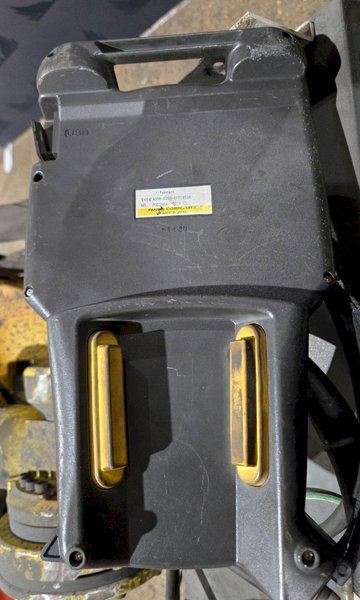 FANUC R-2000IB/210F + R30IB ROBOT ARM AND CONTROL CABINET USED