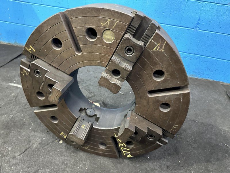 24&quot; Gisholdt 4-Jaw Lathe Chuck: STOCK #77335