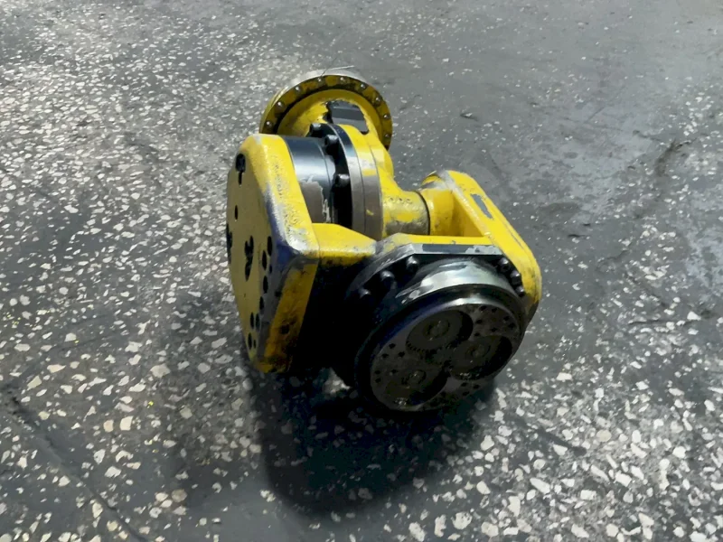 FANUC ROBOT WRIST ASSEMBLY