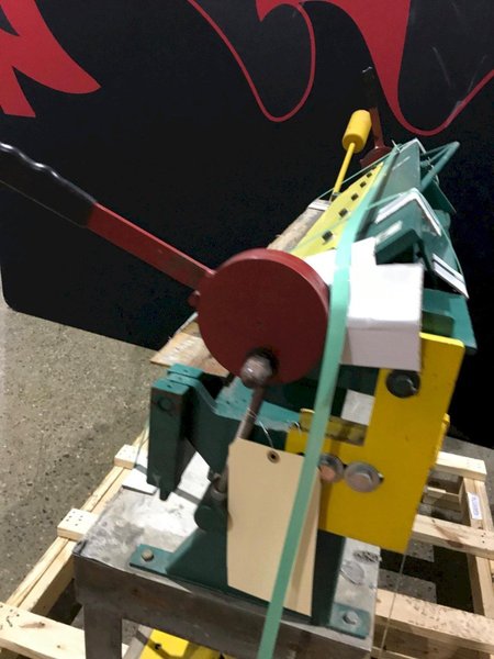 MANUAL PRESS BRAKE USED